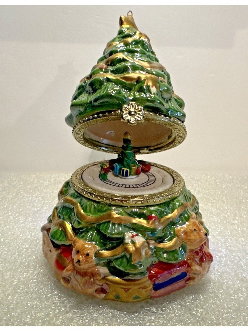 Mr. Christmas Vintage Christmas Tree Hinged Music Box 5" With Moving Train RARE
